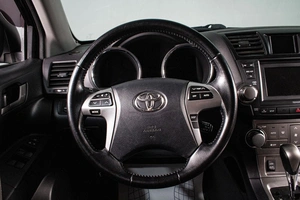 Внедорожник Toyota Highlander 2012 года, 2259000 рублей, Сургут