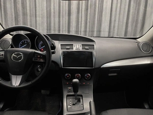 Хетчбэк Mazda 3 2012 года, 840000 рублей, Красноярск