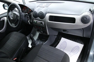 Седан Renault Logan 2011 года, 528000 рублей, Солонцы