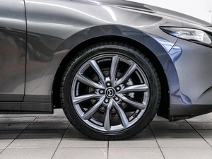 Хетчбэк Mazda Axela 2019 года, 1710000 рублей, Красноярск