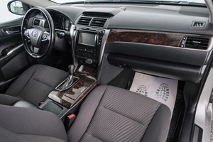 Седан Toyota Camry 2016 года, 1979000 рублей, Красноярск