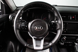 Седан Kia Rio 2017 года, 1089000 рублей, Сургут
