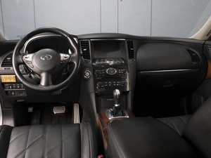 Внедорожник Infiniti QX70 2013 года, 2175000 рублей, Омск