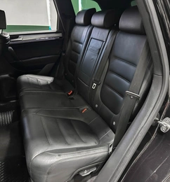 Внедорожник Volkswagen Touareg 2016 года, 2697000 рублей, Красноярск