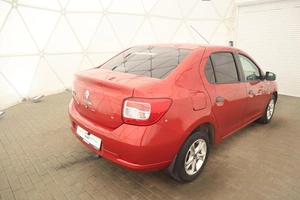 Седан Renault Logan 2015 года, 795000 рублей, Орёл