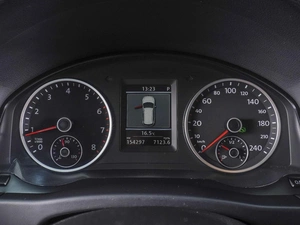 Внедорожник Volkswagen Tiguan 2011 года, 900000 рублей, Ростов-на-Дону