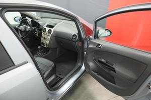 Хэтчбек Opel Corsa 2008 года, 585000 рублей, Курск