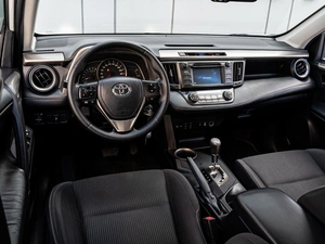 Внедорожник Toyota RAV4 2015 года, 1990000 рублей, Краснодар
