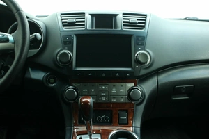 Внедорожник Toyota Highlander 2013 года, 2120000 рублей, Красноярск