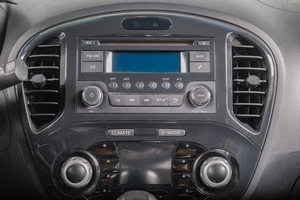 Внедорожник Nissan Juke 2012 года, 1049000 рублей, Томск