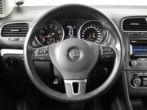 Хетчбэк Volkswagen Golf 2012 года, 973200 рублей, Казань