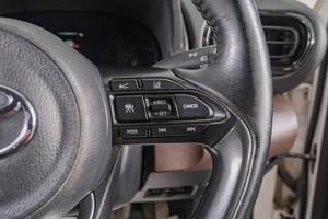 Внедорожник Toyota Yaris Cross 2021 года, 1849000 рублей, Томск