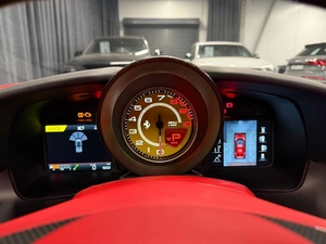 Кабриолет Ferrari F8 Spider 2021 года, 37990000 рублей, Павловская Слобода