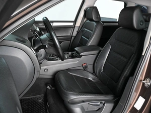 Внедорожник Volkswagen Touareg 2011 года, 1949000 рублей, Ростов-на-Дону