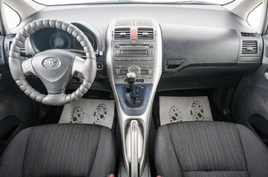 Хетчбэк Toyota Auris 2007 года, 729000 рублей, Красноярск