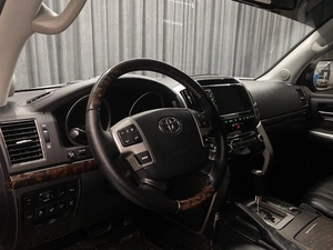 Внедорожник Toyota Land Cruiser 2012 года, 3649000 рублей, Красноярск