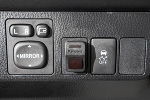 Внедорожник Toyota RAV4 2013 года, 1999000 рублей, Барнаул