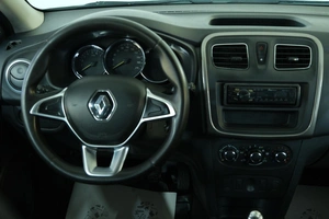 Седан Renault Logan 2020 года, 699000 рублей, Омск