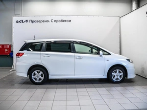 Минивэн Toyota Wish 2012 года, 1350000 рублей, Красноярск