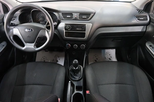 Седан Kia Rio 2017 года, 1039000 рублей, Омск