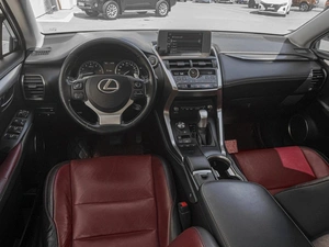 Внедорожник Lexus NX 2018 года, 2769000 рублей, Тюмень