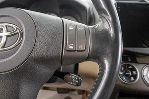 Внедорожник Toyota RAV4 2010 года, 1389000 рублей, Барнаул