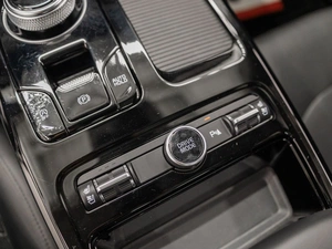 Седан Kia K5 2023 года, 2999000 рублей, Красноярск