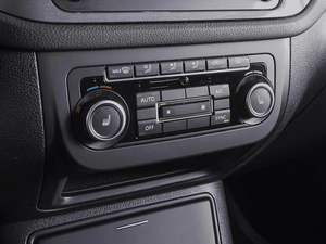 Внедорожник Volkswagen Tiguan 2012 года, 1350000 рублей, Ростов-на-Дону