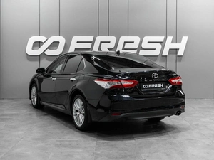 Седан Toyota Camry 2018 года, 2450000 рублей, Тюмень