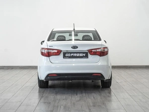 Седан Kia Rio 2012 года, 899000 рублей, Саратов