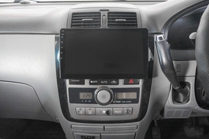 Минивэн Toyota Ipsum 2001 года, 949000 рублей, Кемерово