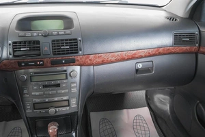 Седан Toyota Avensis 2003 года, 599000 рублей, Кемерово