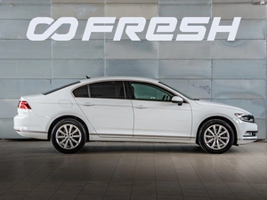 Седан Volkswagen Passat 2017 года, 1887070 рублей, Краснодар