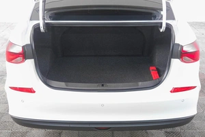 Седан Chevrolet Monza 2021 года, 1699000 рублей, Кемерово