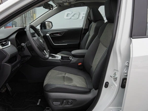 Внедорожник Toyota RAV4 2025 года, 4400000 рублей, Волгоград