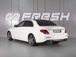 Седан Mercedes-benz E-класс 2017 года, 3515000 рублей, Красный Пахарь