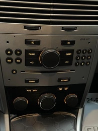 Хетчбэк Opel Astra 2011 года, 597000 рублей, Солонцы