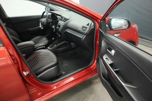 Седан Kia Rio 2015 года, 1235000 рублей, Курск