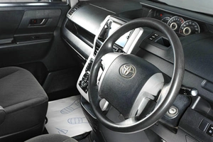 Минивэн Toyota Noah 2012 года, 1889000 рублей, Тюмень