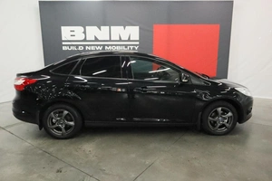 Седан Ford Focus 2012 года, 1010000 рублей, Курск