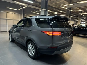 Внедорожник Land Rover Discovery 2017 года, 3647000 рублей, Красноярск