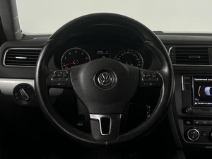Седан Volkswagen Jetta 2013 года, 1043300 рублей, Казань