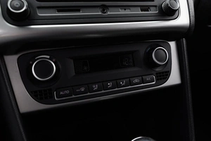Седан Volkswagen Polo 2016 года, 999000 рублей, Ульяновск