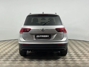 Внедорожник Volkswagen Tiguan 2020 года, 2299000 рублей, Казань