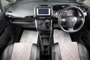 Минивэн Toyota Wish 2013 года, 1639000 рублей, Оренбург