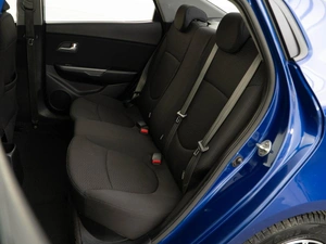 Седан Kia Rio 2013 года, 913444 рублей, Москва