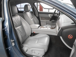 Седан Jaguar XF 2013 года, 1384000 рублей, Тюмень