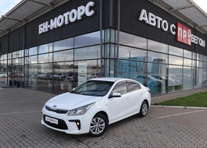 Седан Kia Rio 2017 года, 1200000 рублей, Мирное
