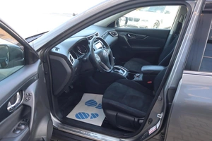 Внедорожник Nissan X-Trail 2017 года, 1950000 рублей, Мирное