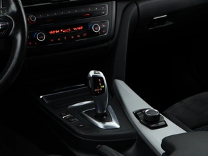 Седан BMW 3 серия 2015 года, 2347444 рублей, Москва